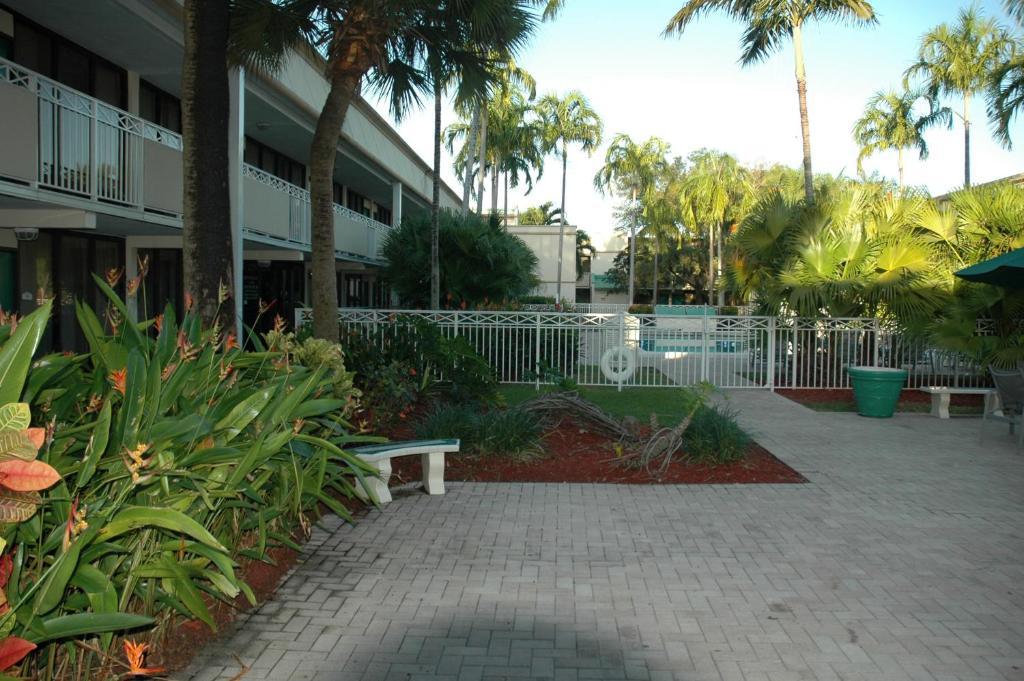 Sawgrass Inn & Conference Center Plantation Exterior foto