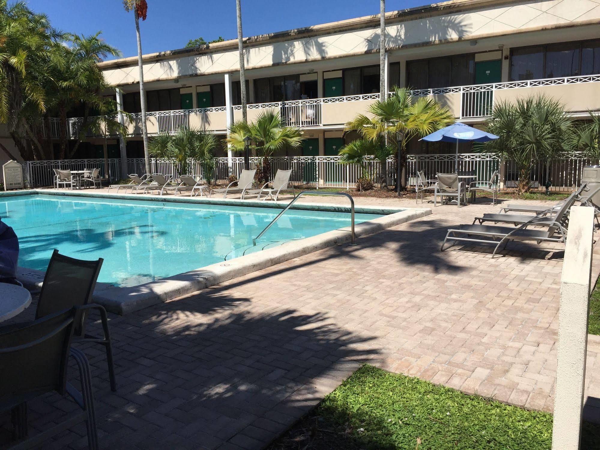 Sawgrass Inn & Conference Center Plantation Exterior foto