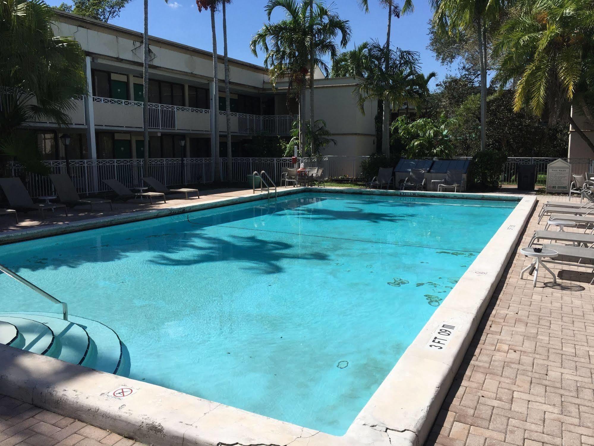 Sawgrass Inn & Conference Center Plantation Exterior foto